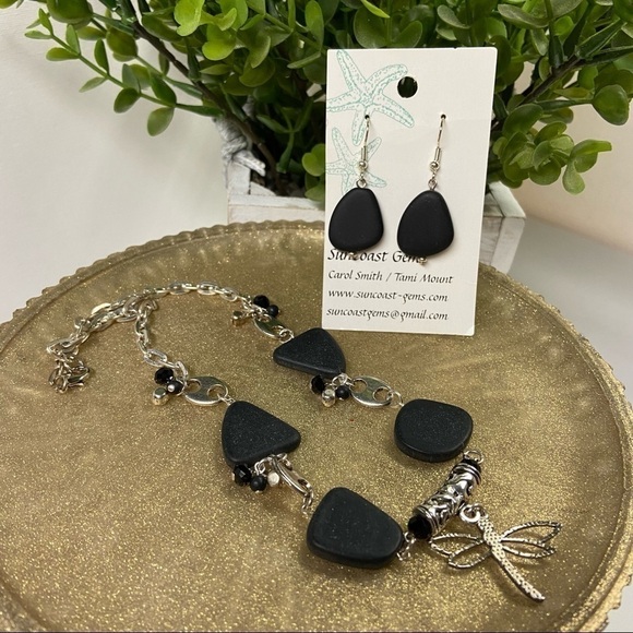 Suncoast Gems dragonfly necklace and earrings set - Picture 9 of 12